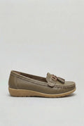 Taupe